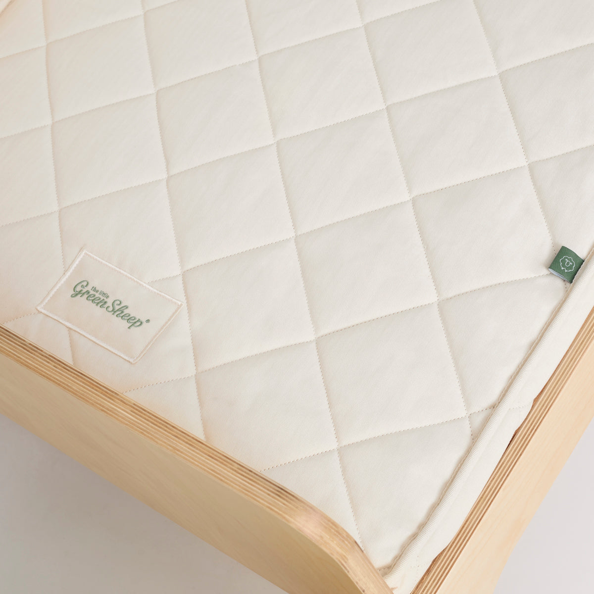 The Little Green Sheep Natural Twist Cot Mattress 60x120 - Second chance - Hola BB