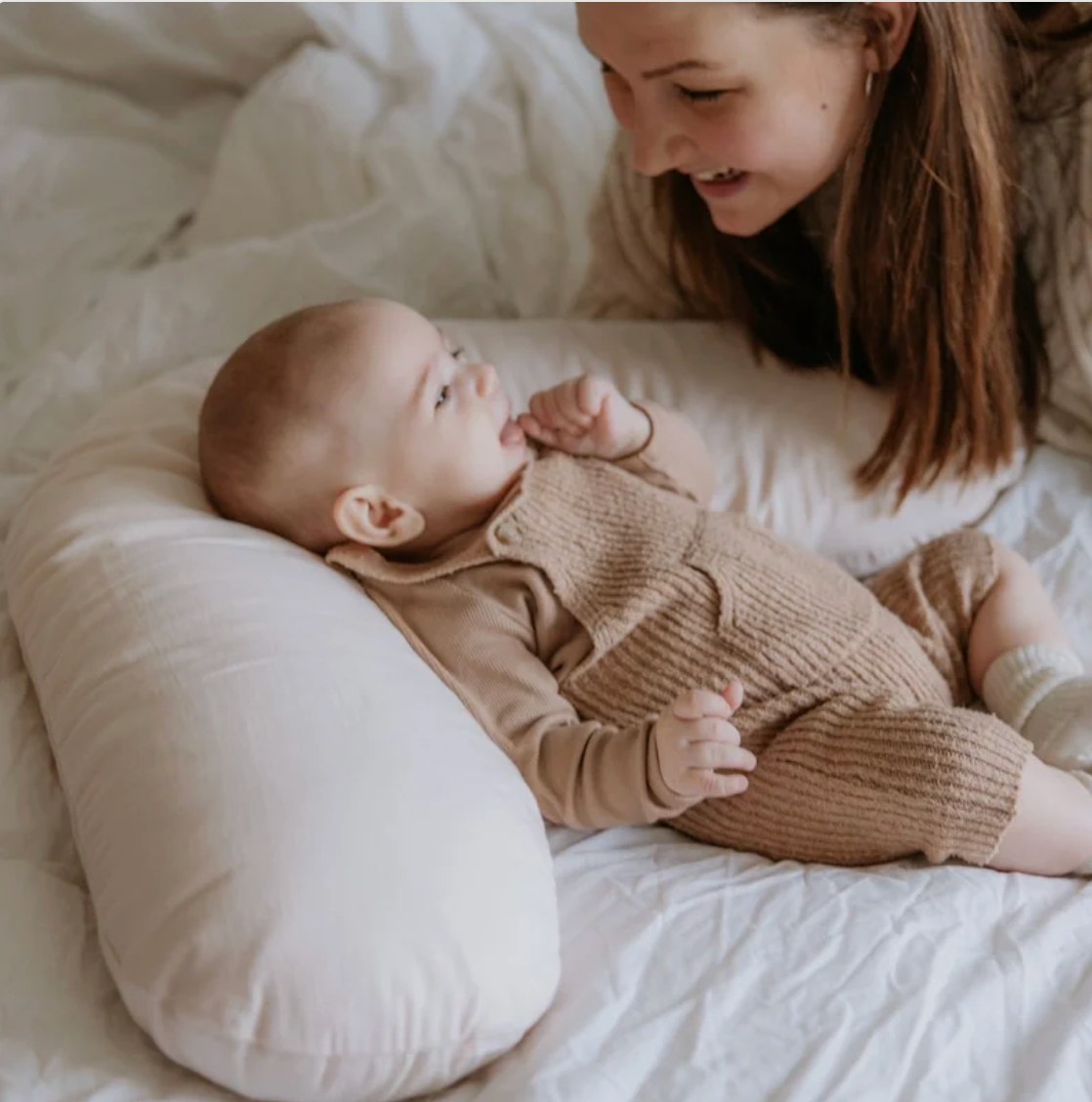 Organiczny Pokrowiec na Poduszkę do Karmienia z Kapoku